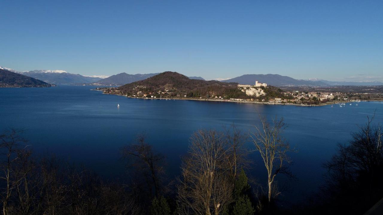 La Casa Nel Parco Villa Arona Kültér fotó